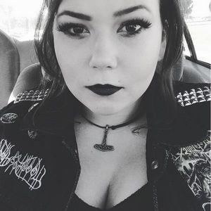 Meet your Posher, Kaytlin